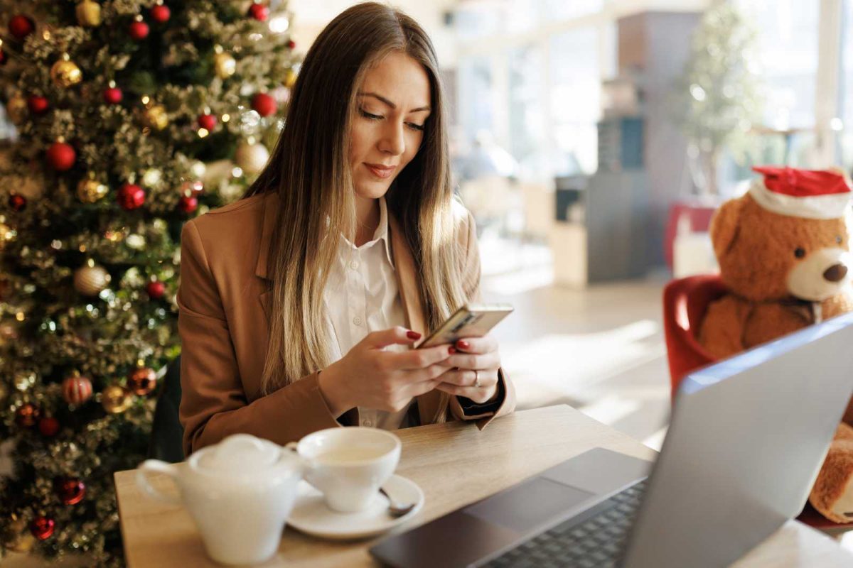 Navigate Holiday Stress and Strengthen Relationships